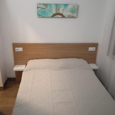 Habitacion Economica Con Bano Privado En Pleno Centro De Figueres Zewnętrze zdjęcie